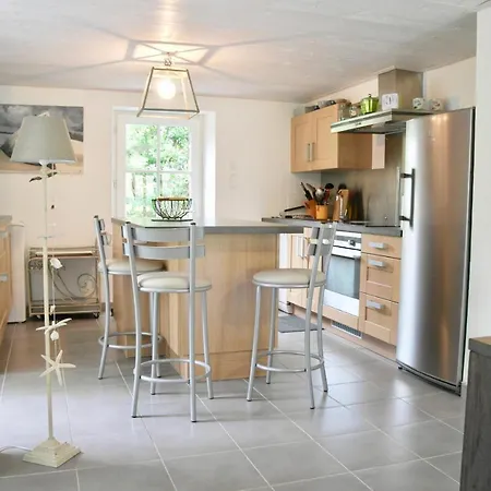 700m De La Des Dames - Maison Pour 9 * 诺亚芒提亚