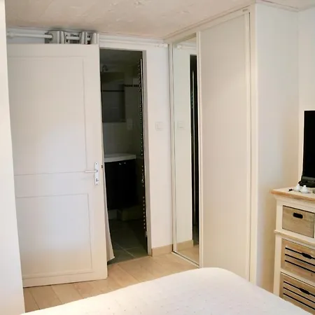 700m De La Des Dames - Maison Pour 9 * 诺亚芒提亚